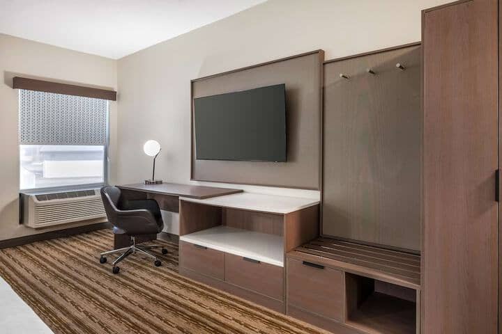 Room 16 of 45