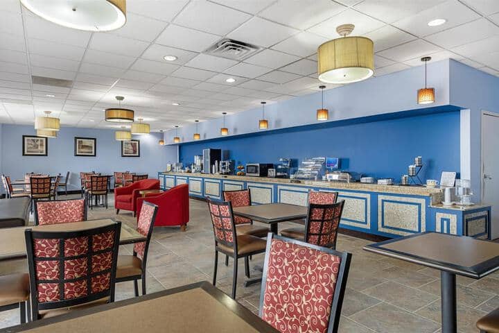 Breakfast area
