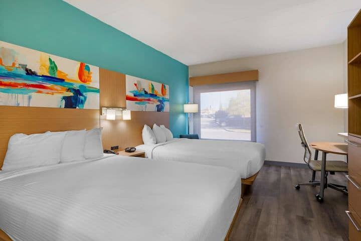 Room 12 of 31