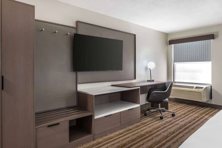 Room 5 of 45