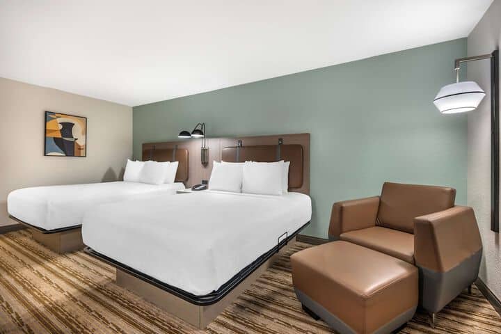 Room 3 of 45