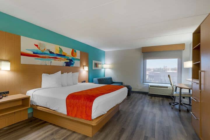 Room 6 of 31