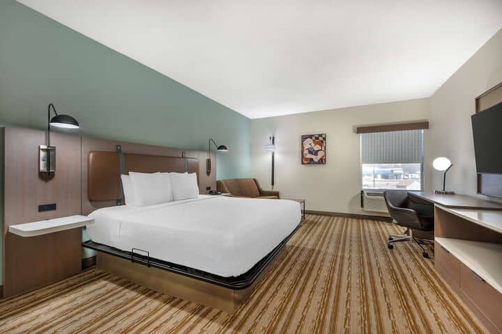 Room 12 of 45
