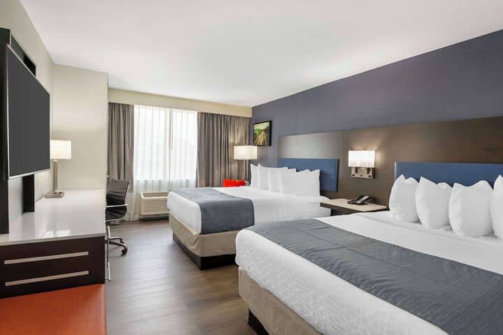 Room 7 of 42