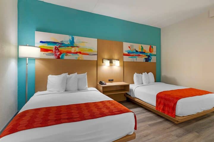 Room 5 of 31