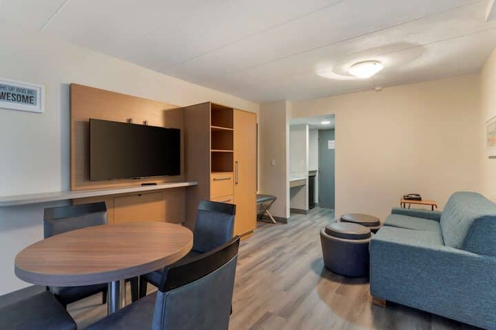 Room 19 of 31
